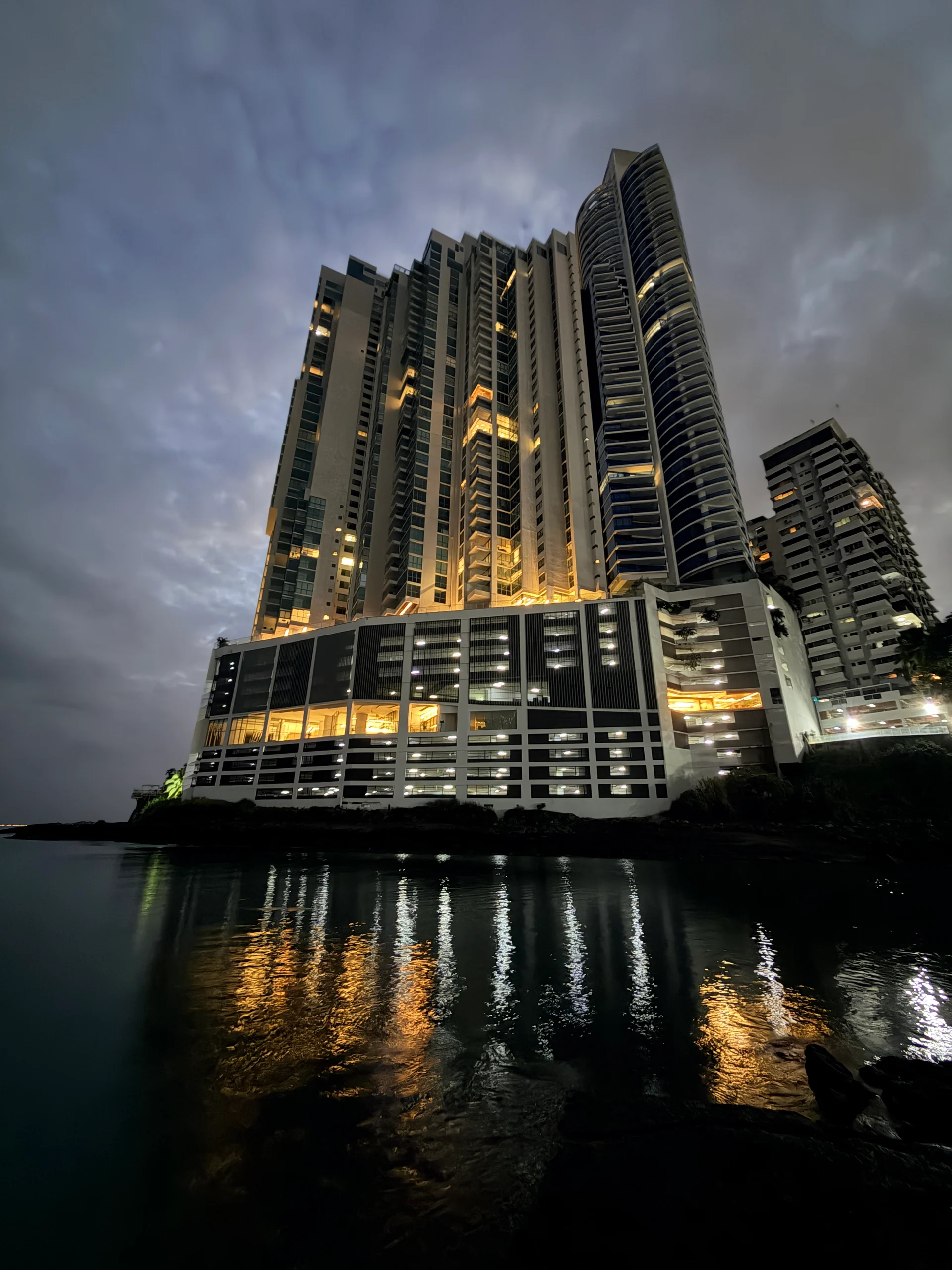 Loft Dovle Cincuentenario — Planta Baja Esquina