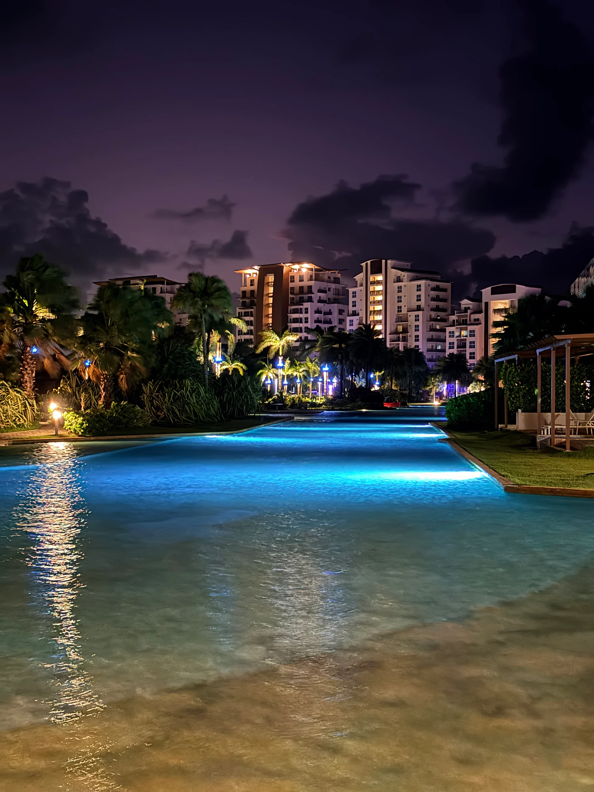 BeachFront Apartment — Playa Escondida